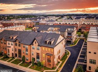 42335 Nelsonville Ter, Ashburn, VA 20148