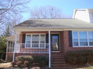 325 Sunridge Dr, Spartanburg, SC 29302