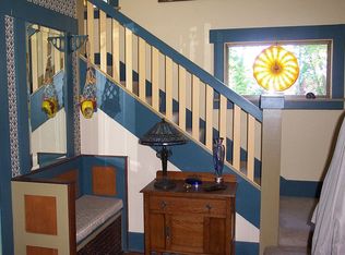 2811 8th Ave W, Seattle, WA 98119