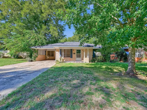 205 N Union St, Whitesboro, TX 76273