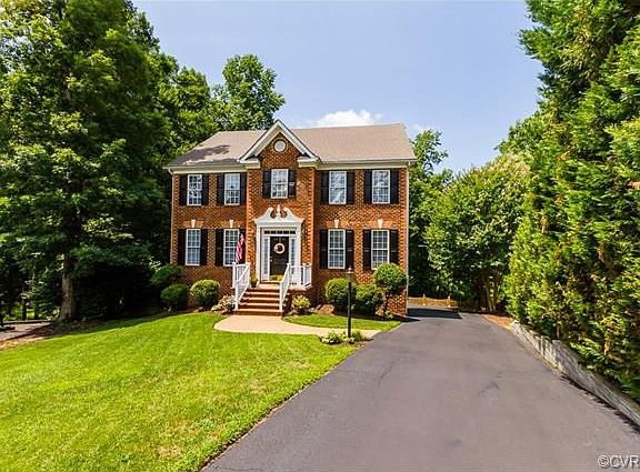4th image of 10261 Shawns Grove Pl