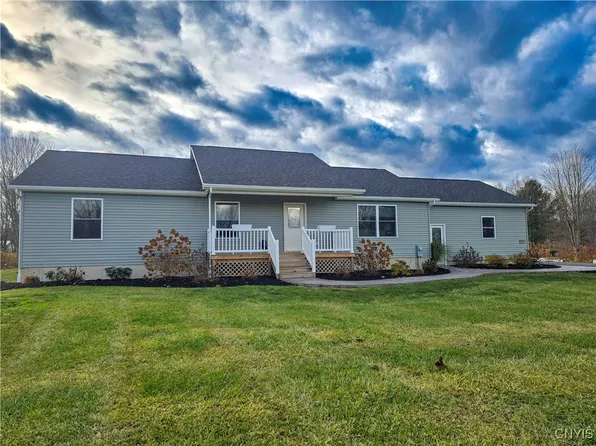8921 Lake Rd, Canastota, NY 13032