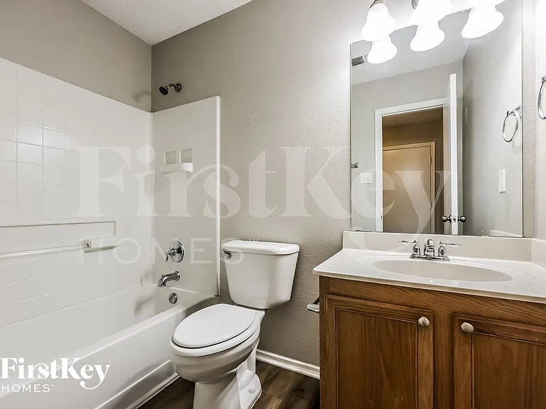 920 Dove Meadows Dr — Photo 16