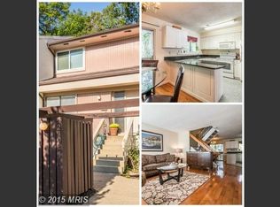 2402 Southgate Sq, Reston, VA 20191