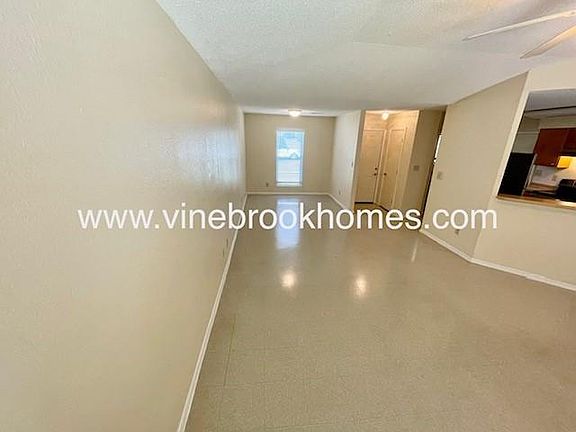 4th image of 202 Bellflower Cir