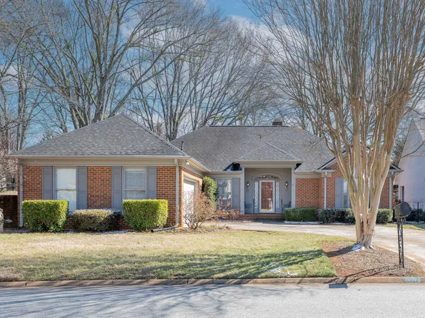 127 River Oaks Rd, Greer, SC 29650