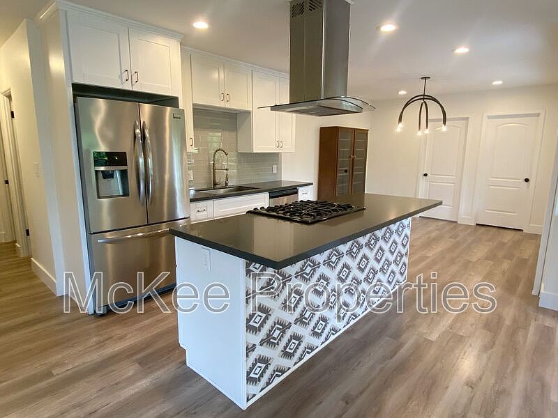 1st image of 4605 59th St