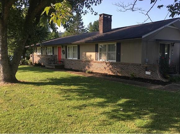 1st image of 115 Balsam Dr