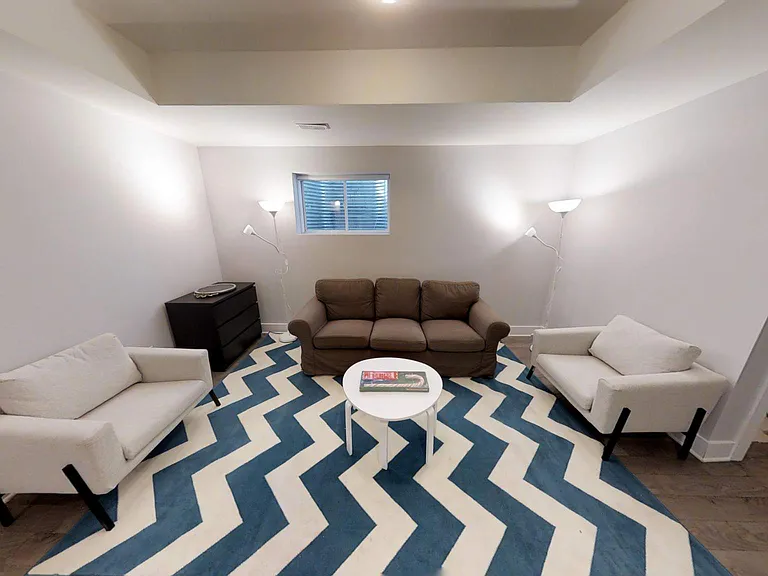 173 Henderson Ave #2G — Photo 3