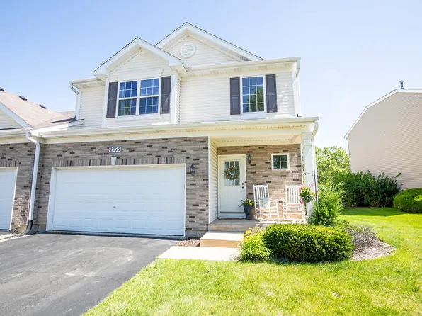 2765 Crooker Dr, Yorkville, IL 60560