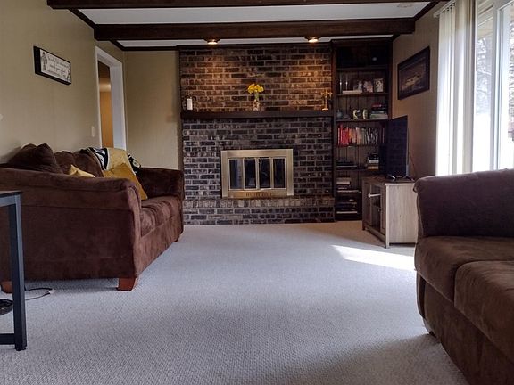 4th image of 4118 Thorton Dr