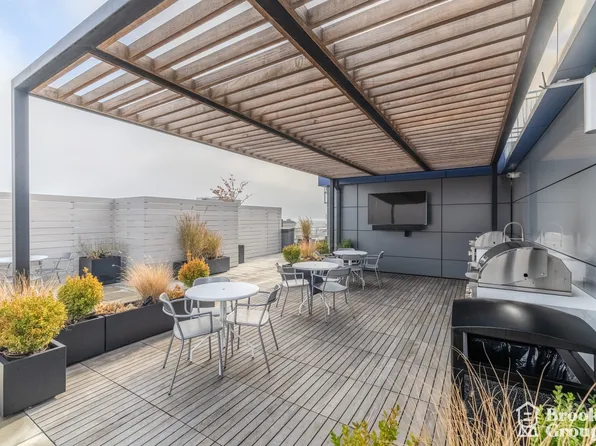 101-19 Rockaway Beach Avenue image 27 of 37