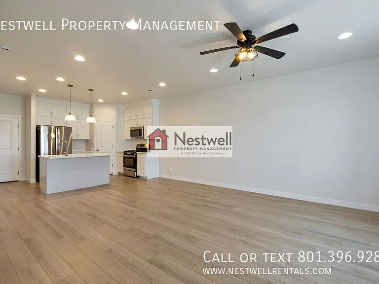 3728 S 3300 W — Photo 3