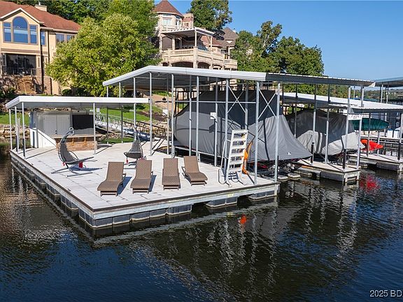 2nd image of 377 Lake Dr