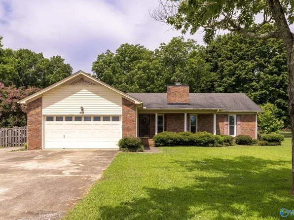 521 Bell Cir, Huntsville, AL 35811