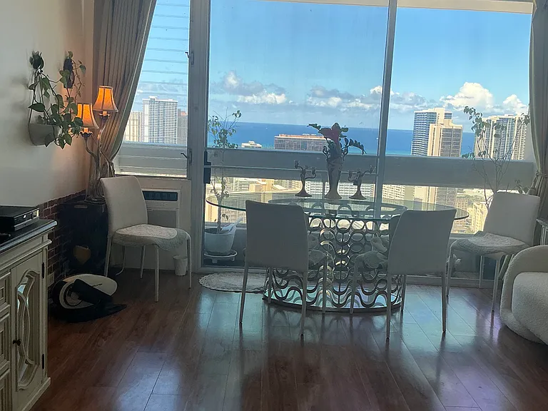 1212 Punahou St #3607 — Photo 3