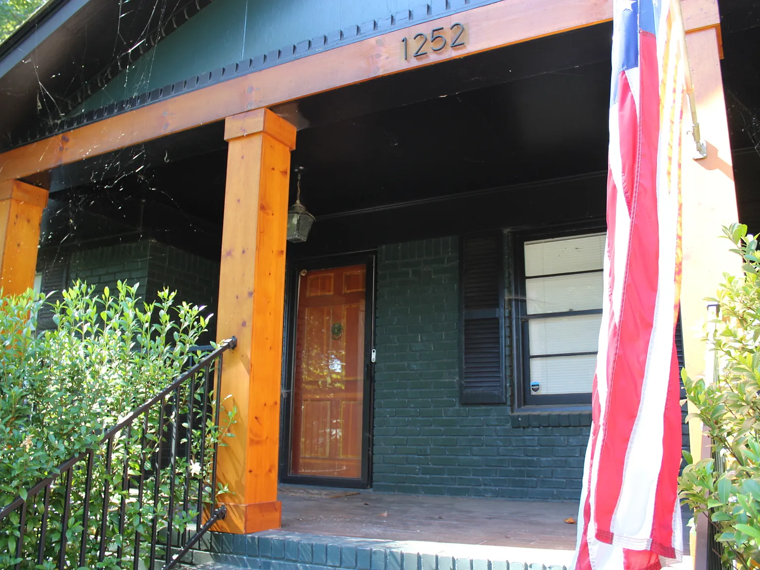 3 bed, 2123 sqft, $2,800 — Photo 2