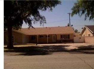 696 W 7th St, Upland, CA 91786