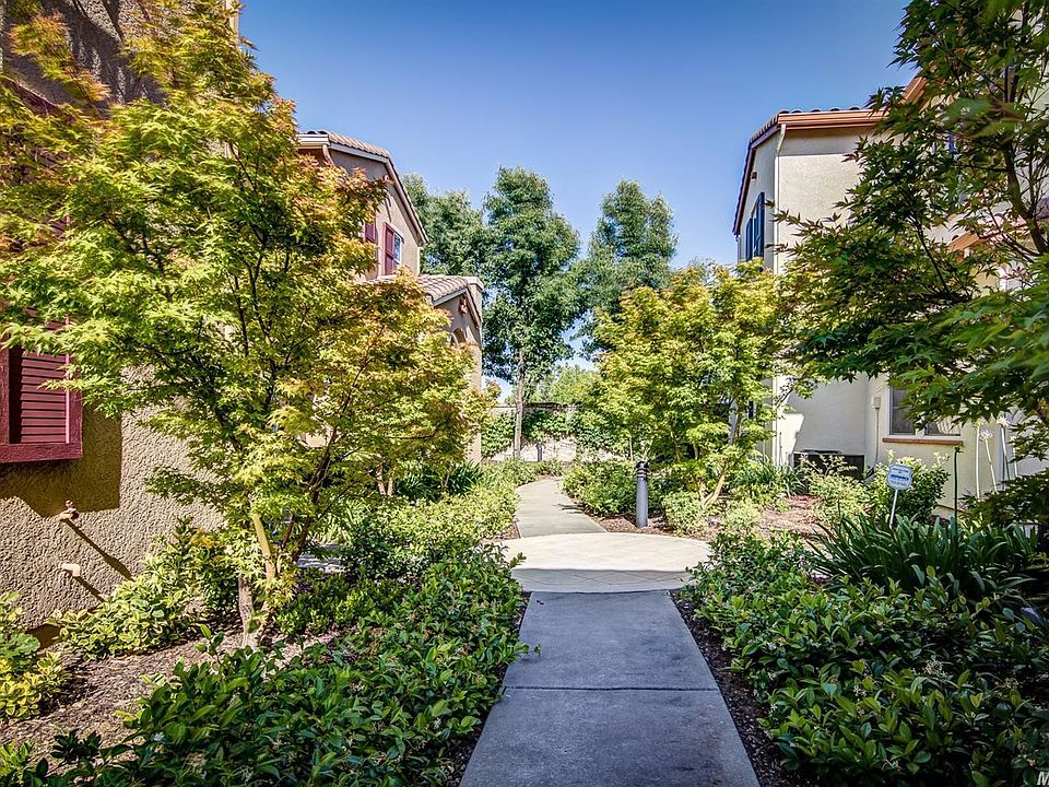 1st image of 8472 Crystal Walk Cir #86