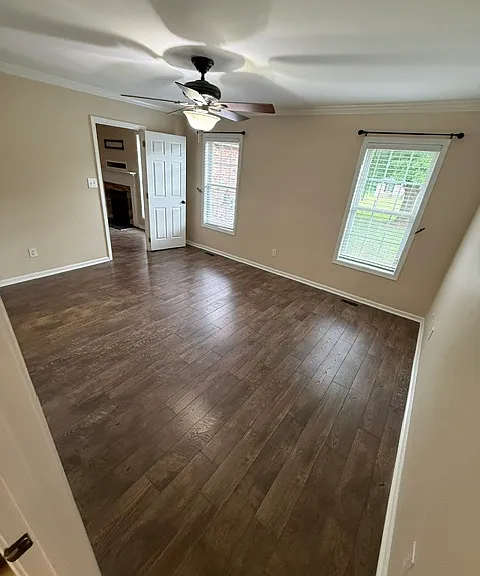 1751 Knights Dr — Photo 16