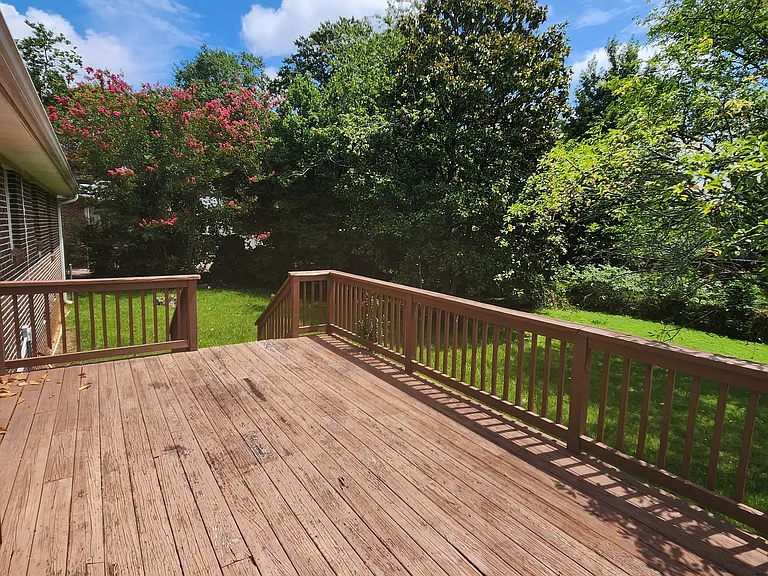 6 N Gaywood Dr — Photo 12