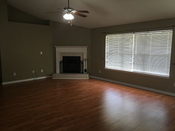 Large Living Area w/ Fireplace