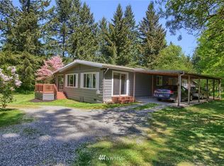 19818 Edwards Rd E, Lake Tapps, WA 98391