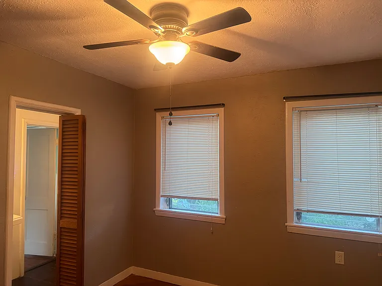1037 Mississippi Ave — Photo 11