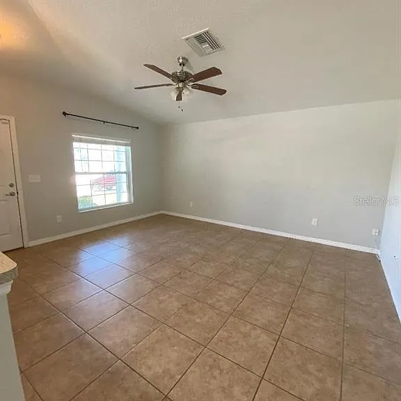 37150 Highland Bluff Cir — Photo 3