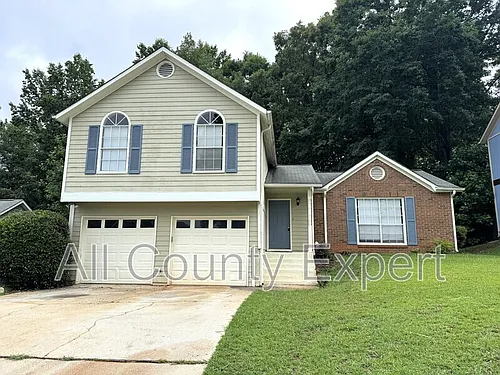 7156 Lone Oak Way Photo 1