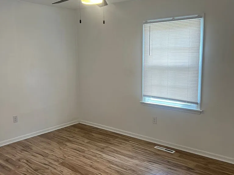 2810 Tavern Rd — Photo 15