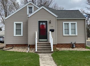 928 Bridge Ave, Albert Lea, MN 56007