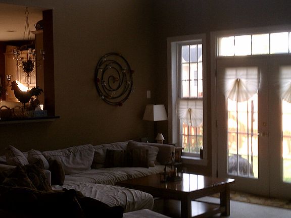 2-story family room