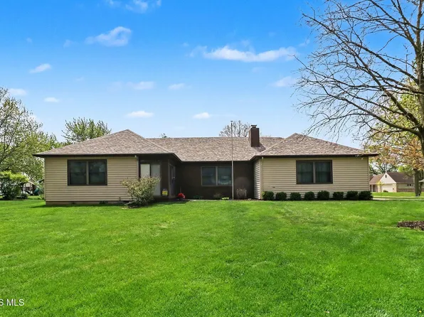 909 Monterey Ct, Archbold, OH 43502