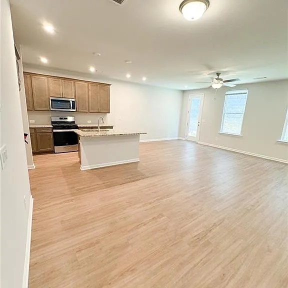 690 Smokey Quartz Way — Photo 4