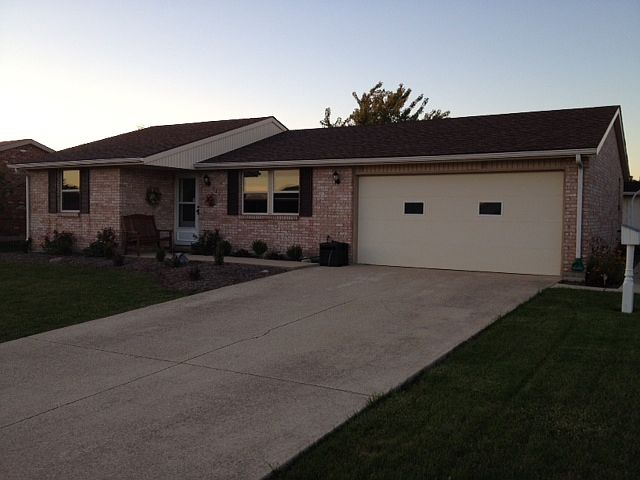1st image of 920 Manchester Dr