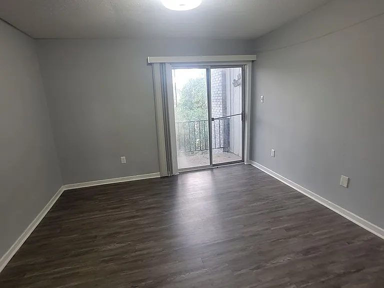 225 W McDowell Rd — Photo 26