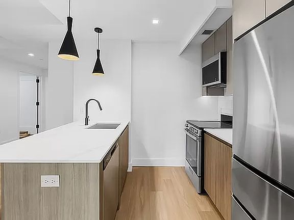 4th image of 63 Pitt St #9A