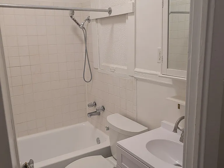 The Langham Apartments — Photo 43