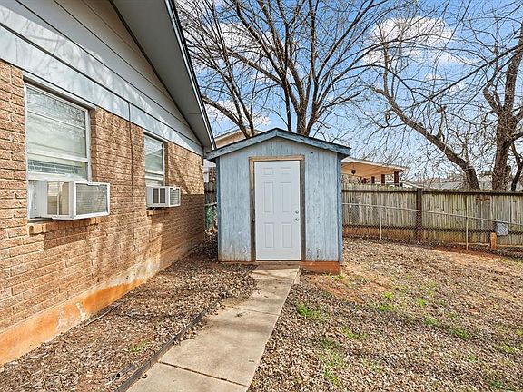 5th image of 815 E Lamplighter Ct