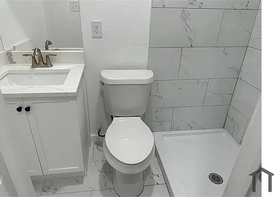 1008 Commerce Dr — Photo 6