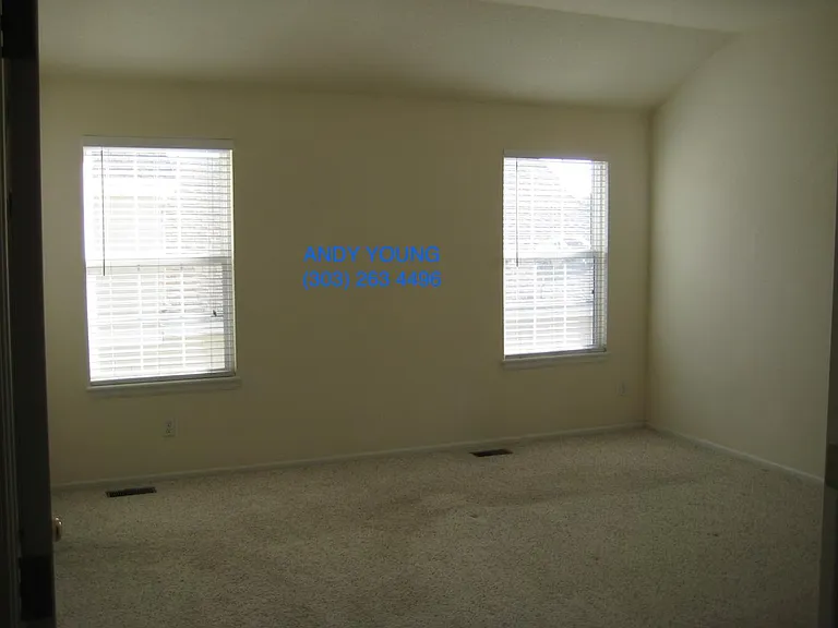 10185 Green Ct #B — Photo 4