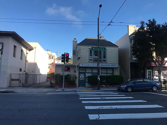 2nd image of 5061 Mission St #5063