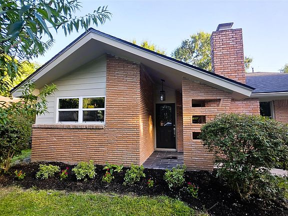 3rd image of 5315 Briarbend Dr