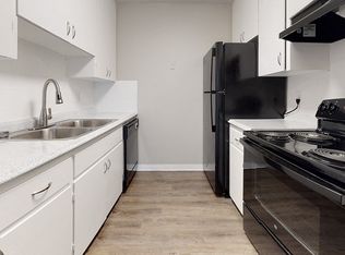 Woodside, Littleton, CO 80120