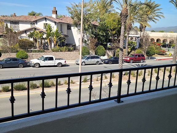 5th image of 2170 Birch Rd #112