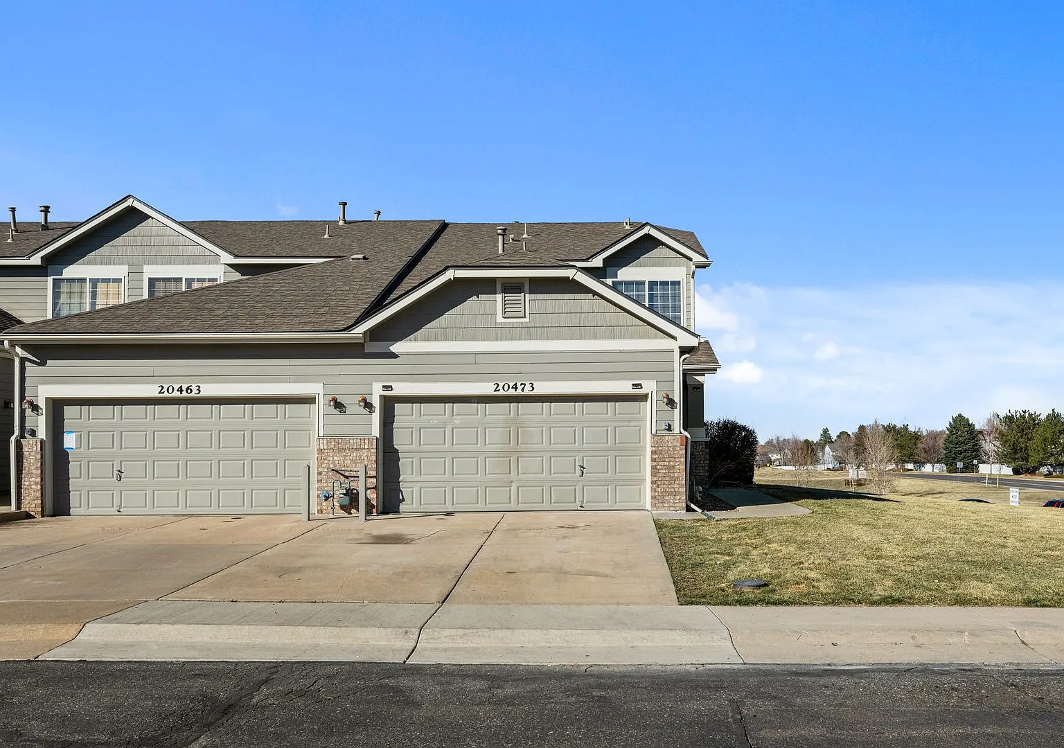 Gorgeous townhome in Willow Trace! — Photo 3