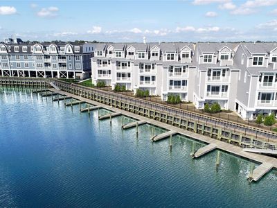 234 Marina Pointe Drive #234, East Rockaway, NY, 11518