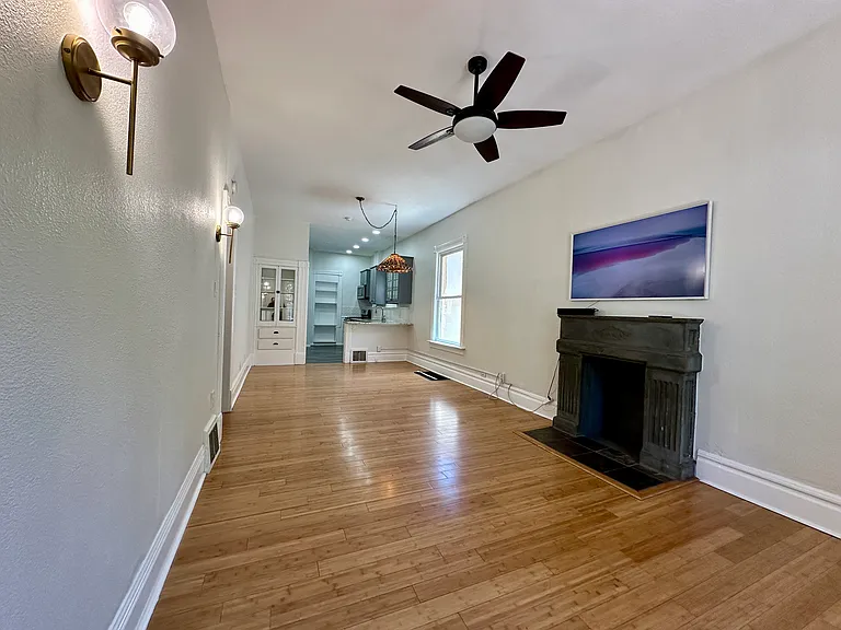 3318 N Gilpin St — Photo 2