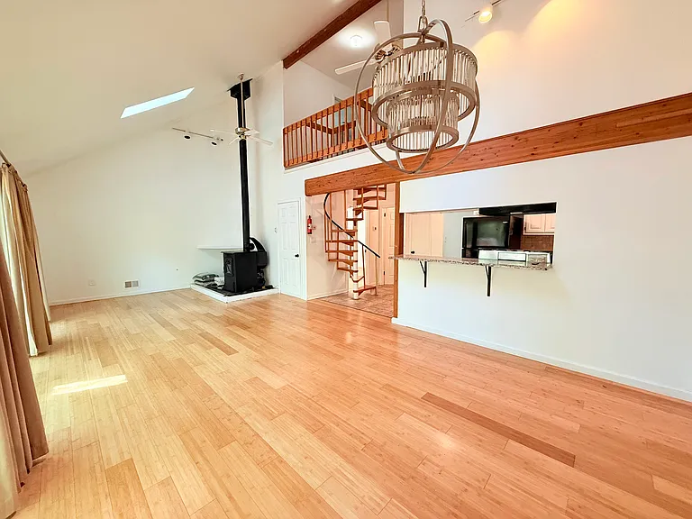 111 Red Maple Ln — Photo 11